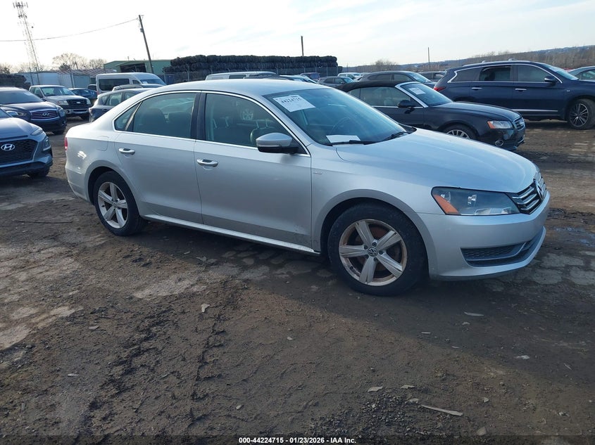 2014 VOLKSWAGEN PASSAT 1.8T WOLFSBURG EDITION