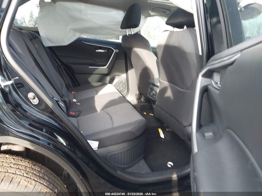 VIN JTMRWRFV0SD605189 2025 TOYOTA RAV4 HYBRID XLE
