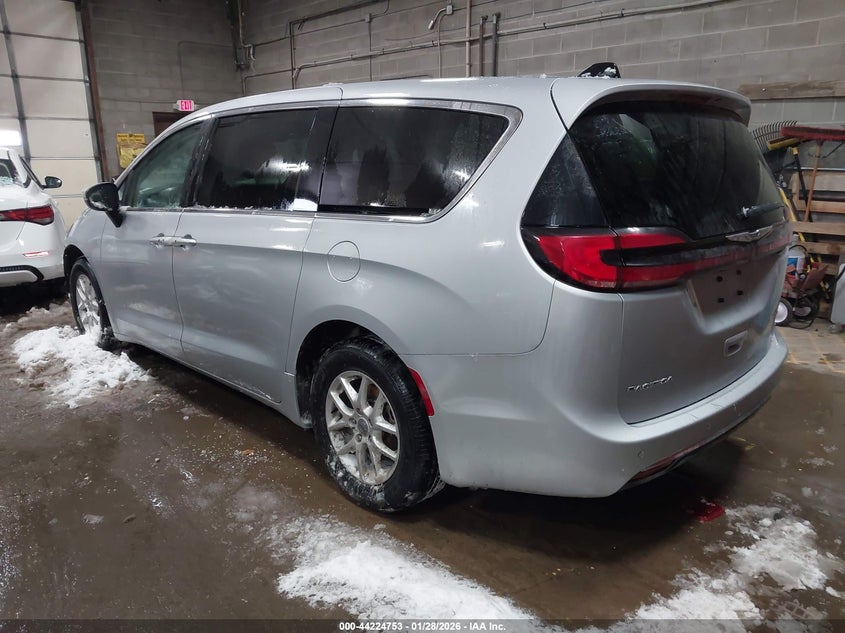 Vin: 2c4rc1bg2pr621853, lot: 44720796, chrysler pacifica touring-l 20233