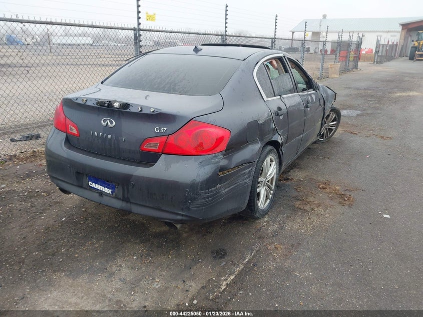 2011 Infiniti G37 Journey