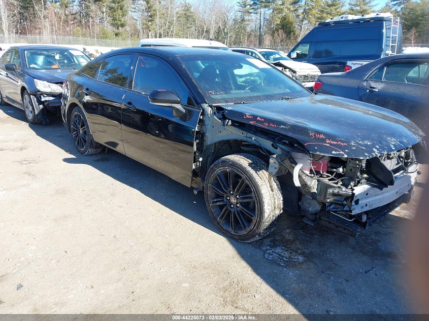 2022 Toyota Avalon Xse Nightshade Hybrid
