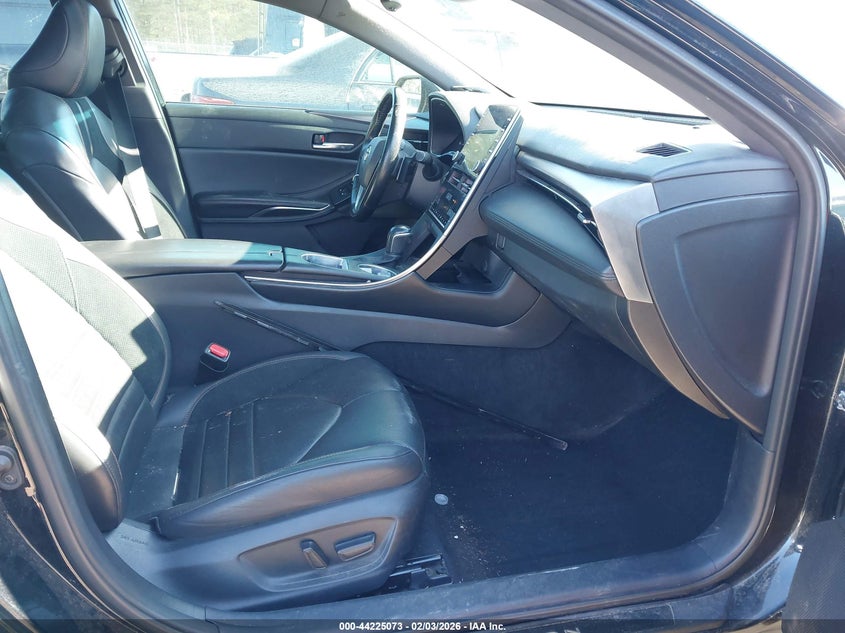 2022 Toyota Avalon Xse Nightshade Hybrid