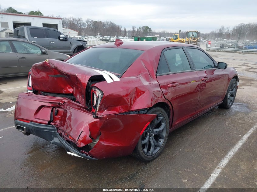 2021 Chrysler 300 Touring
