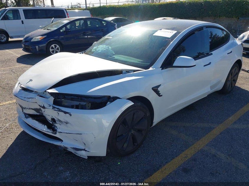 2025 Tesla Model 3 Long Range Rear-Wheel Drive/Standard Rear-Wheel Drive