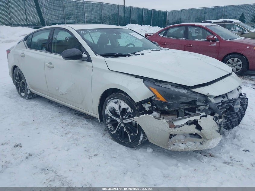 2024 Nissan Altima Sr Fwd