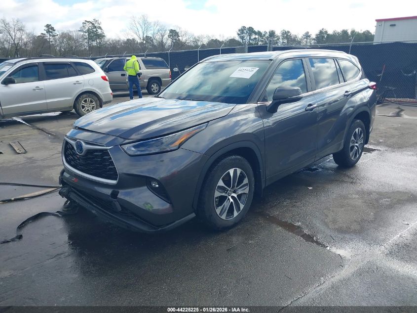 2024 Toyota Highlander Hybrid Xle