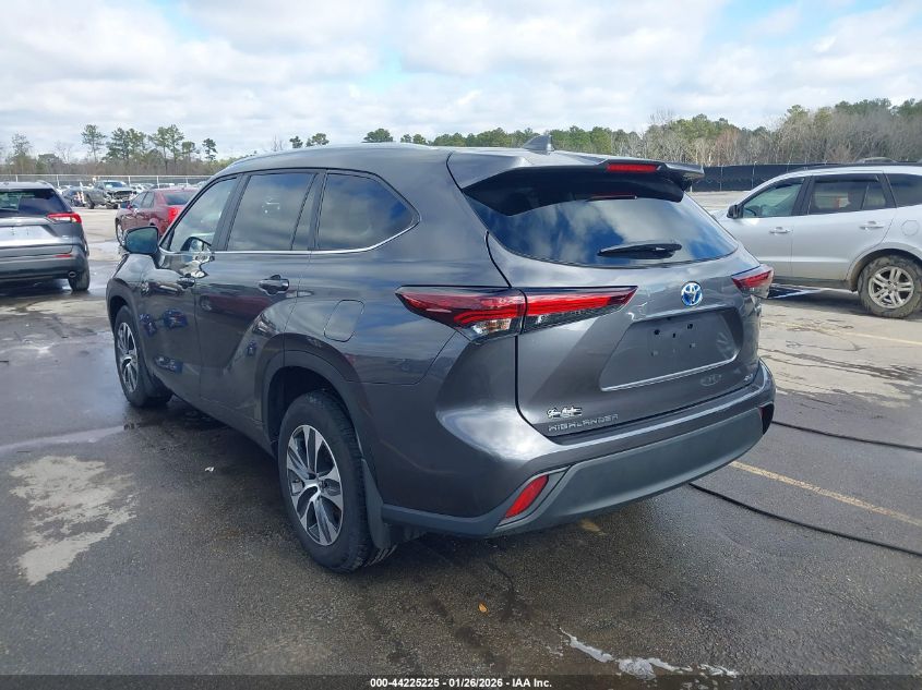 2024 Toyota Highlander Hybrid Xle