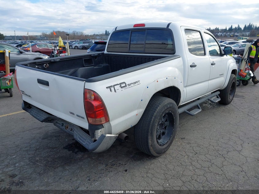 2005 Toyota Tacoma Base V6