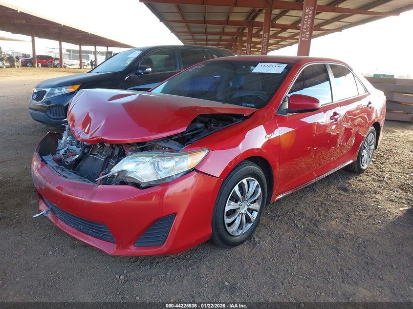 2014 Toyota Camry Hybrid Le