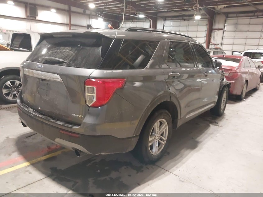 2023 FORD EXPLORER auction photo 4