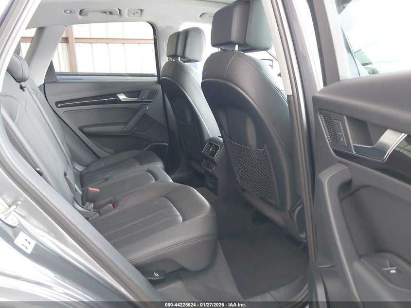 2018 Audi Q5 2.0T Premium/2.0T Tech Premium VIN: WA1BNAFY3J2166526 Lot: 44225624