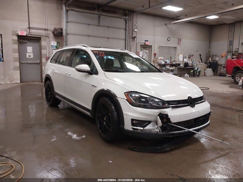 3VWM17AU4KM522474 VOLKSWAGEN GOLF ALLTRACK Photo 1