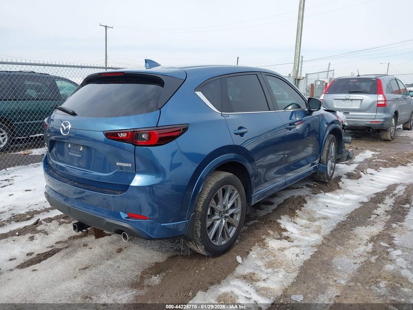 2024 Mazda CX-5 - widok 4