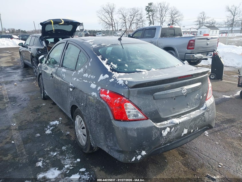 2018 Nissan Versa 1.6 S+