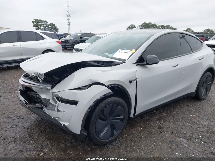 2026 Tesla Model Y Premium Rear-Wheel Drive/Standard Rear-Wheel Drive