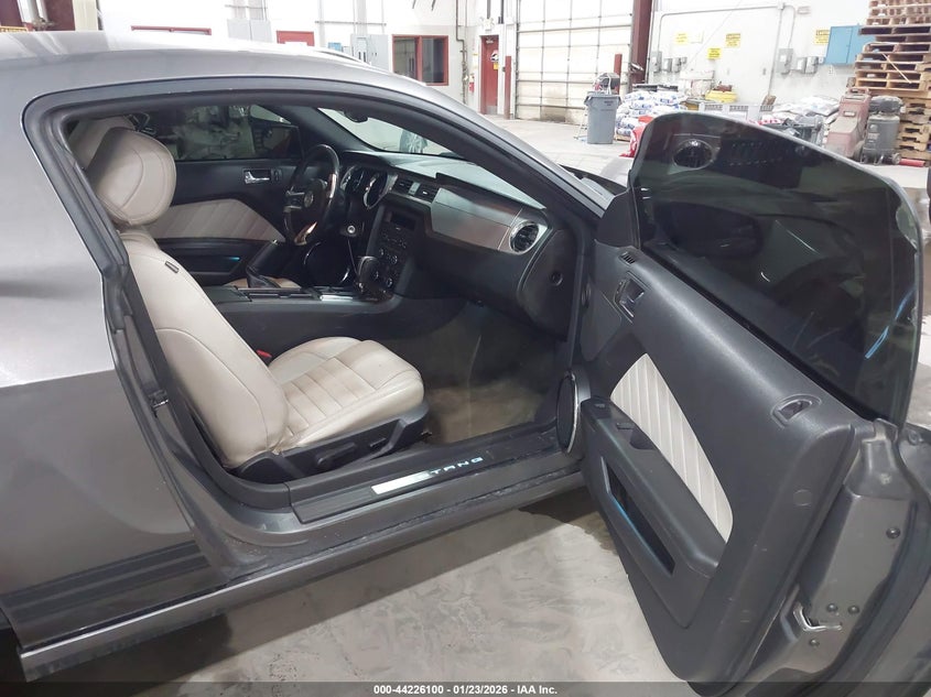 2014 Ford Mustang V6 Premium