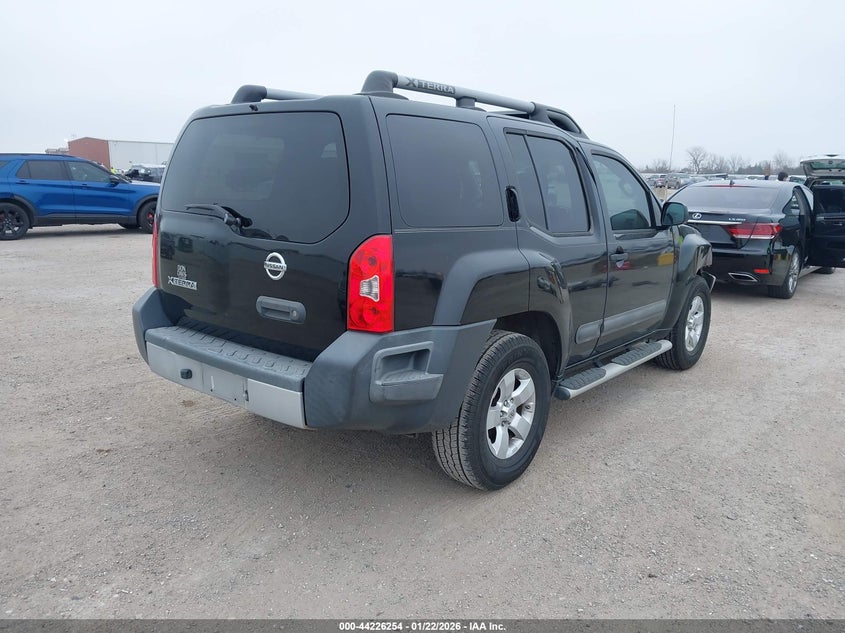 2013 Nissan Xterra S