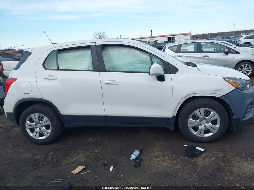 2017 Chevrolet Trax Ls VIN: KL7CJKSB8HB245730 Lot: 44226352