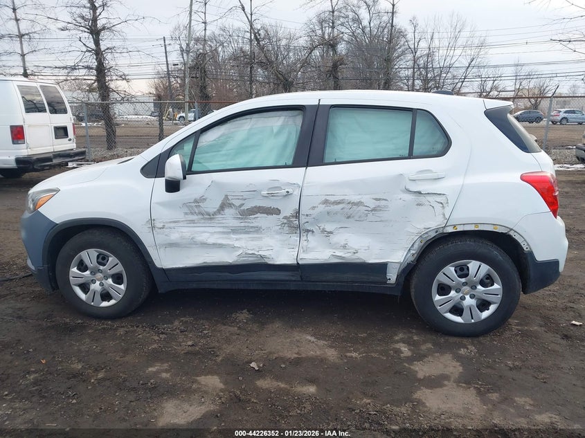 2017 Chevrolet Trax Ls VIN: KL7CJKSB8HB245730 Lot: 44226352