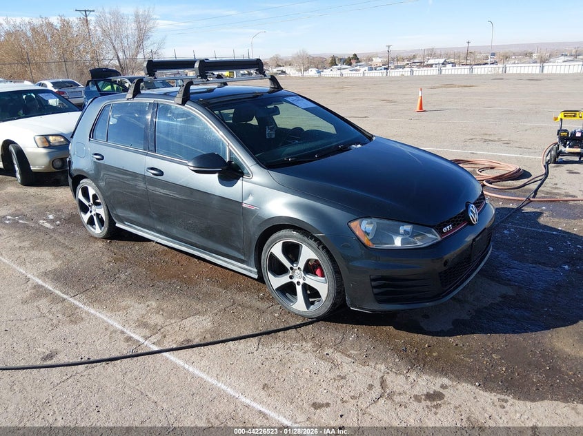 2015 VOLKSWAGEN GOLF GTI 2.0T S 4-DOOR
