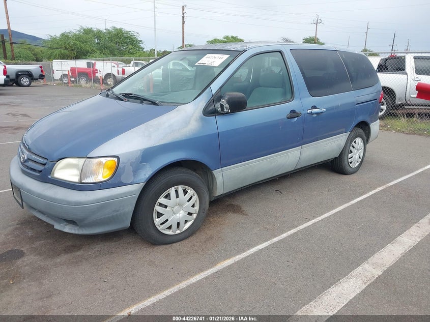 2001 Toyota Sienna Ce