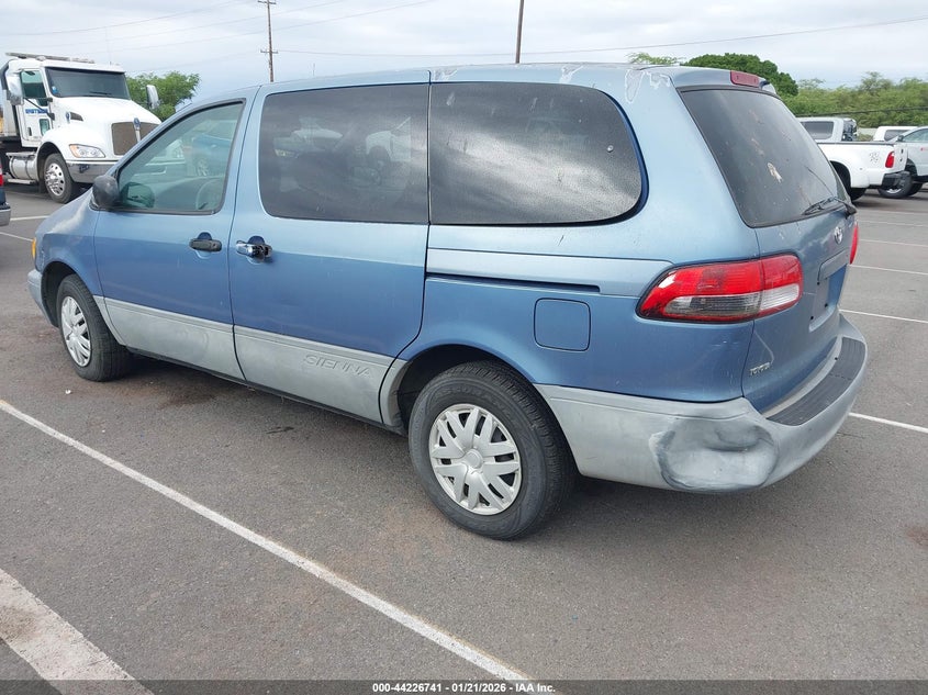 2001 Toyota Sienna Ce