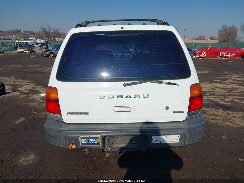 2000 Subaru Forester L VIN: JF1SF6356YH701744 Lot: 44226895