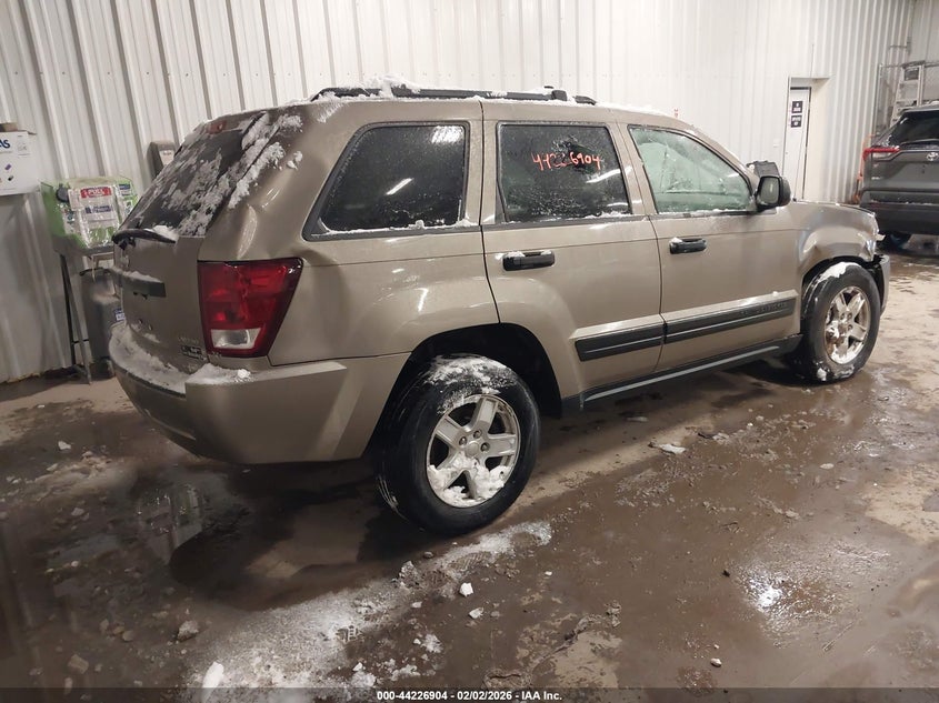 2005 Jeep Grand Cherokee Laredo