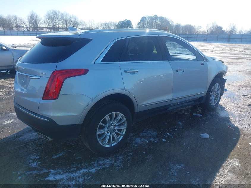 2018 CADILLAC XT5 auction photo 4