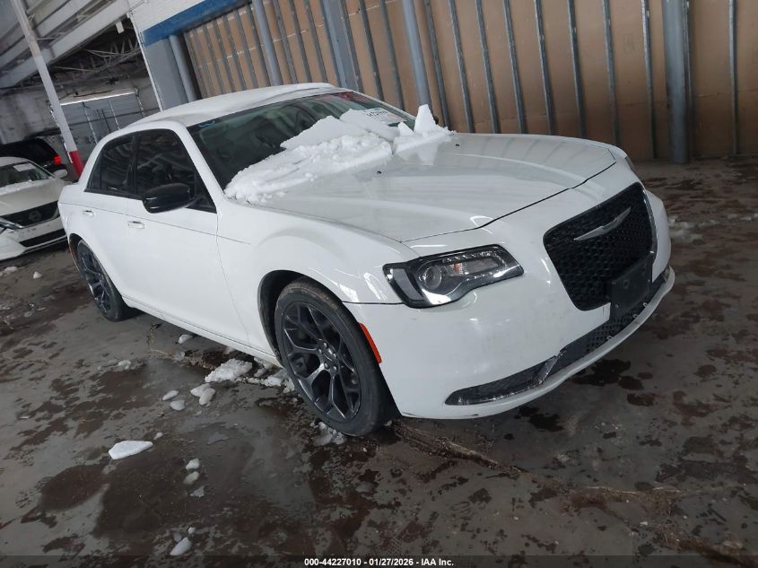 2020 Chrysler 300