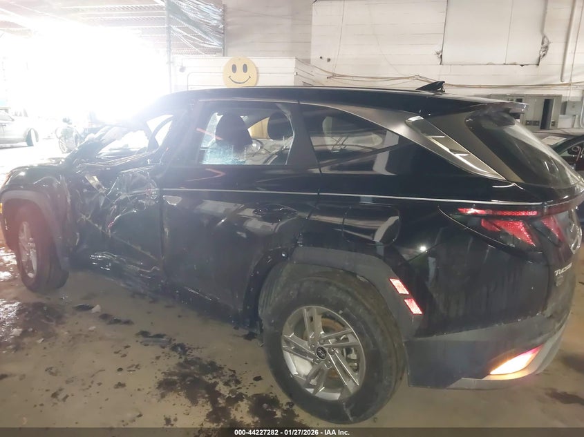 2025 HYUNDAI TUCSON auction photo 3