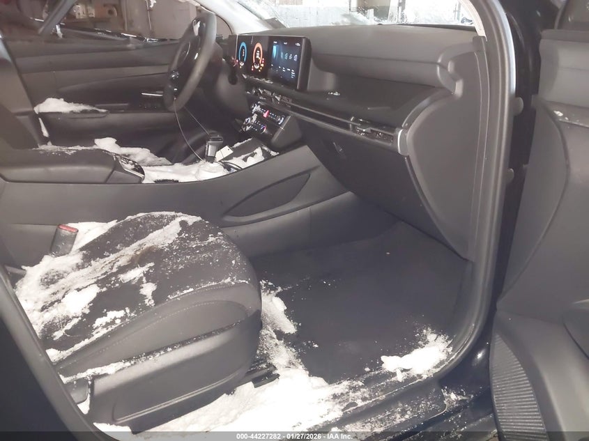 2025 HYUNDAI TUCSON auction photo 5