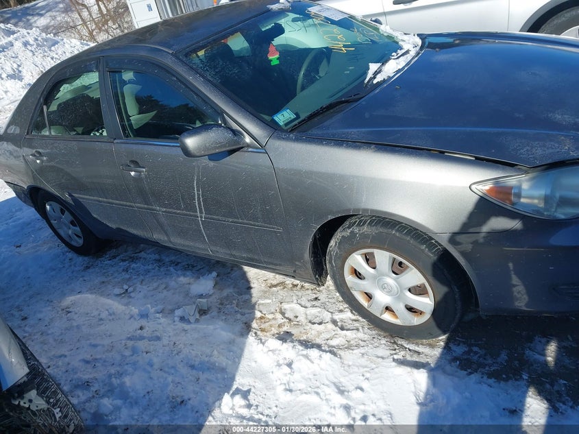 2005 Toyota Camry Le