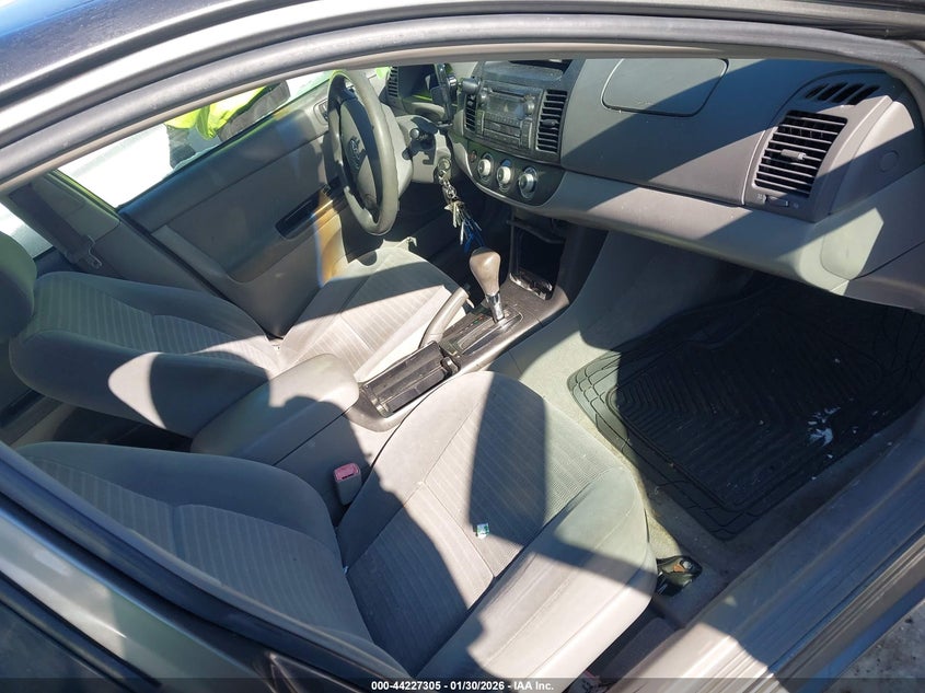 2005 Toyota Camry Le