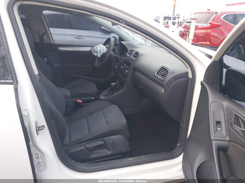 2012 Volkswagen Golf 2.5L 4-Door
