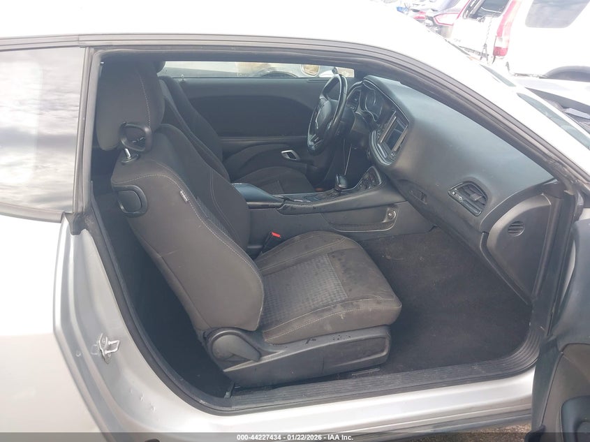 2021 Dodge Challenger Sxt Awd