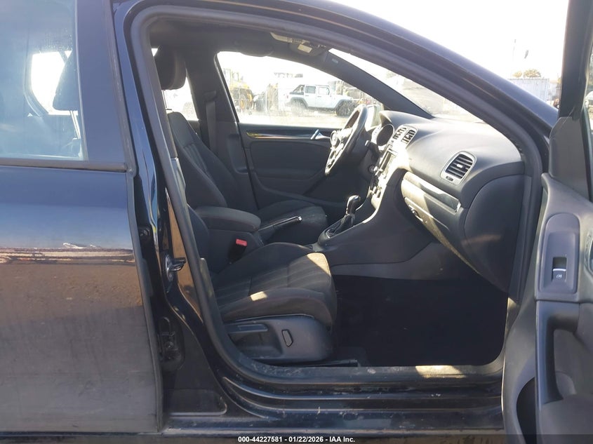 2011 Volkswagen Gti 4-Door