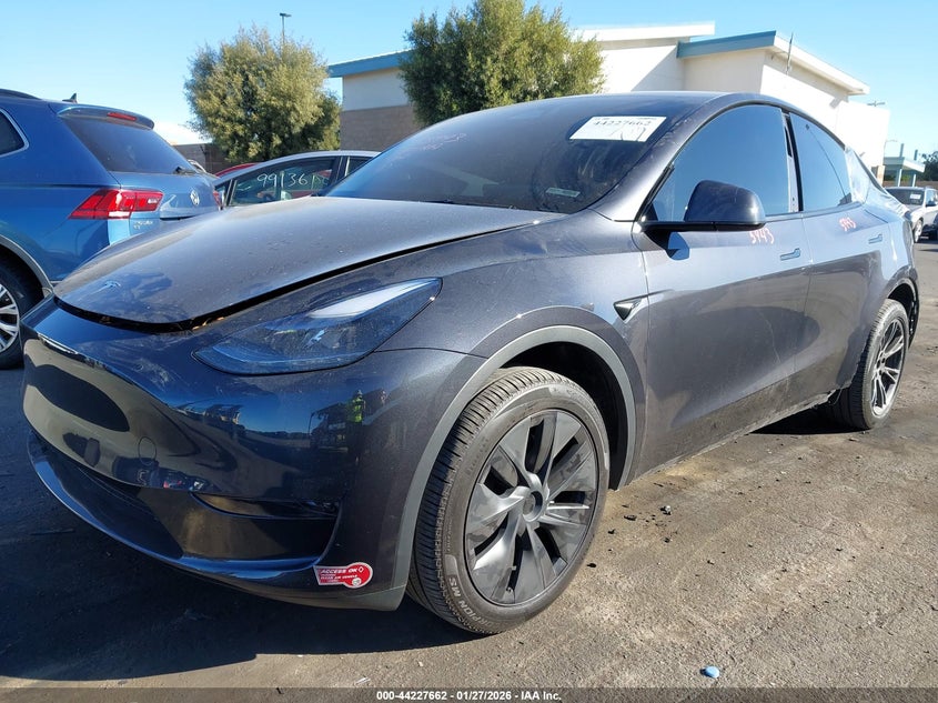 2024 Tesla Model Y Long Range Dual Motor All-Wheel Drive/Rwd