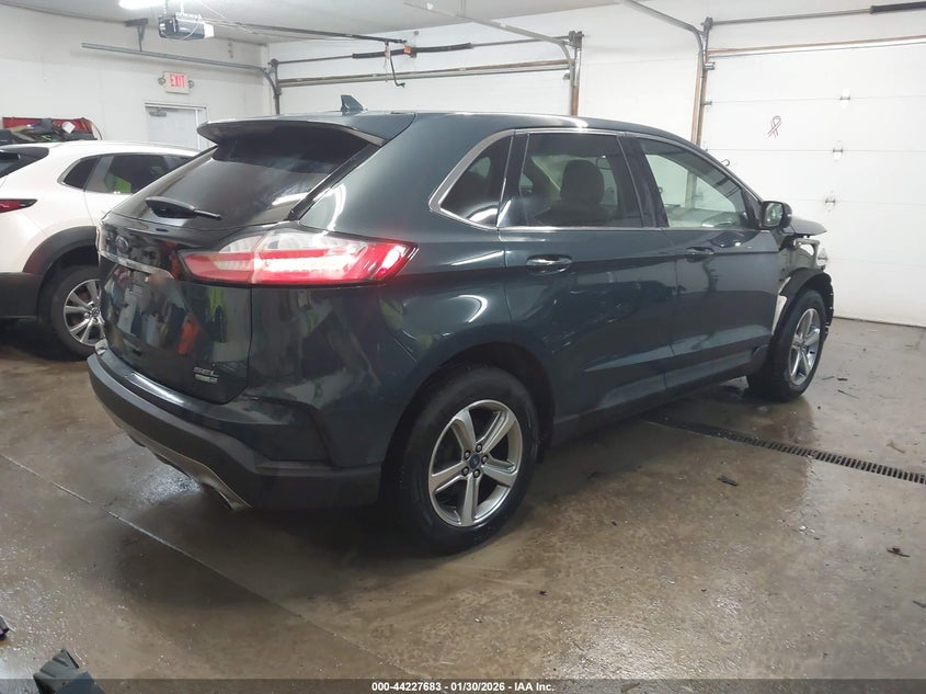 2019 Ford Edge Sel