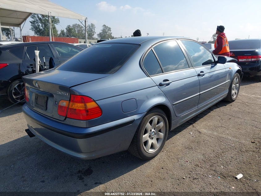 2004 BMW 325I