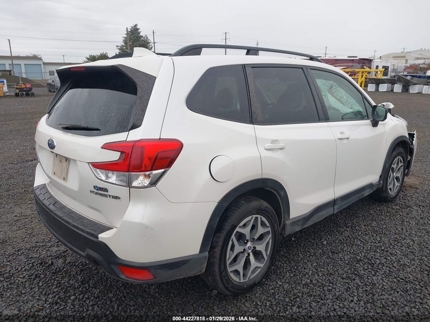2020 Subaru Forester Premium
