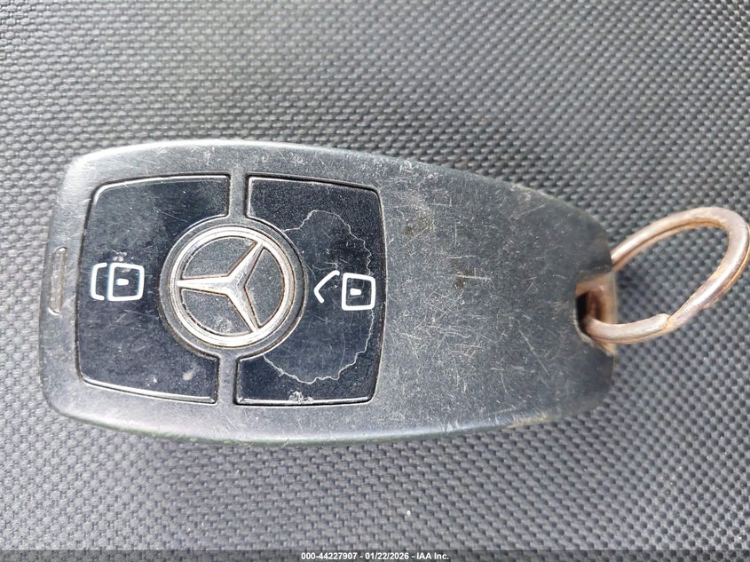 VIN WD4PF1CD9KP134877 2019 MERCEDES-BENZ SPRINTER 2500 HIGH ROOF V6