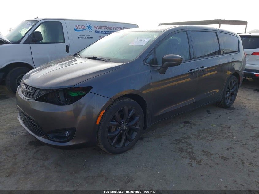 2018 Chrysler Pacifica Touring Plus