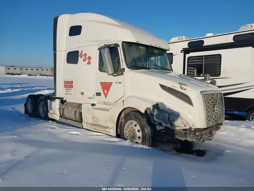 2023 VOLVO VNL