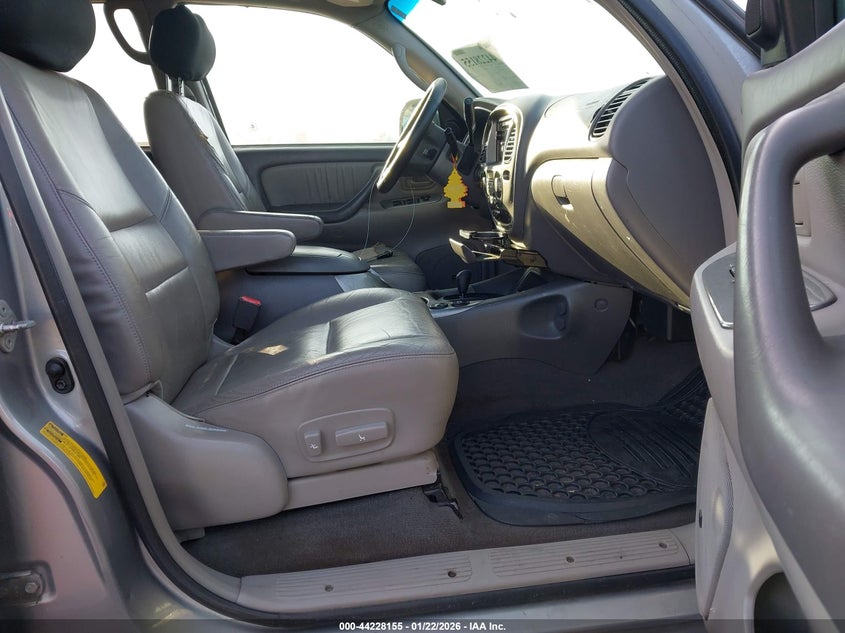 2001 Toyota Sequoia Limited V8