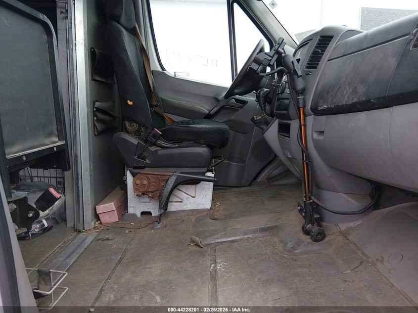 2011 Mercedes-Benz Sprinter 2500 High Roof