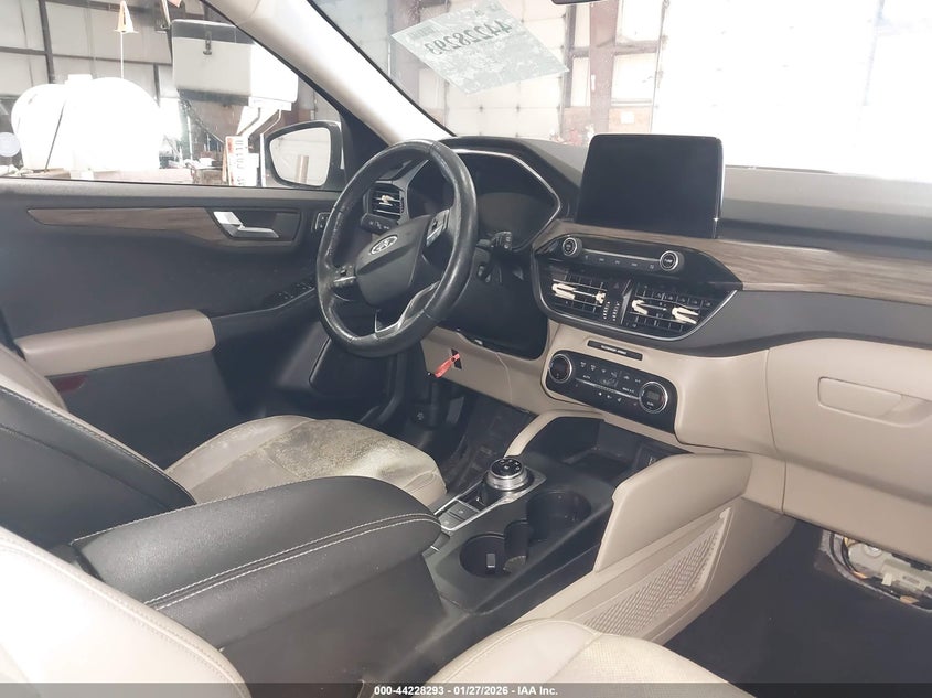 2020 Ford Escape Titanium