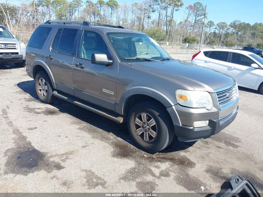 2006 Ford Explorer Xlt