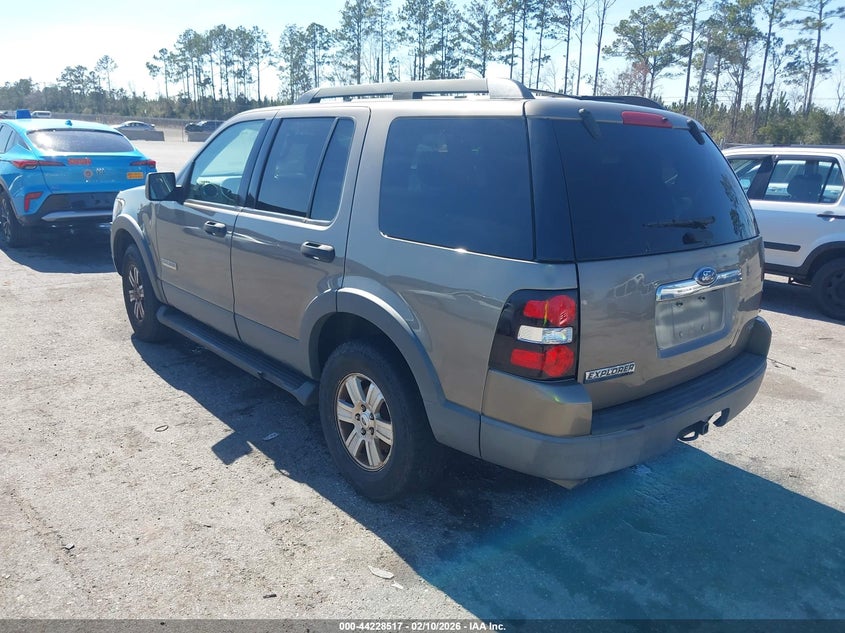 2006 Ford Explorer Xlt