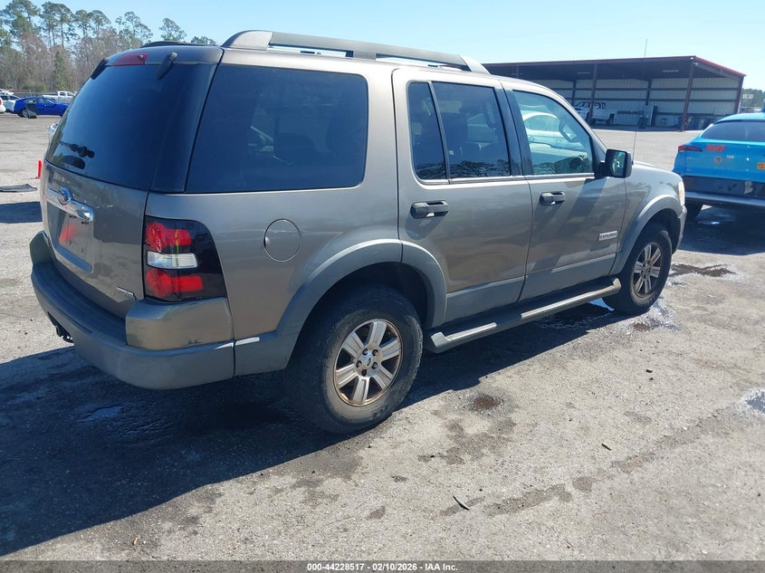 2006 Ford Explorer Xlt